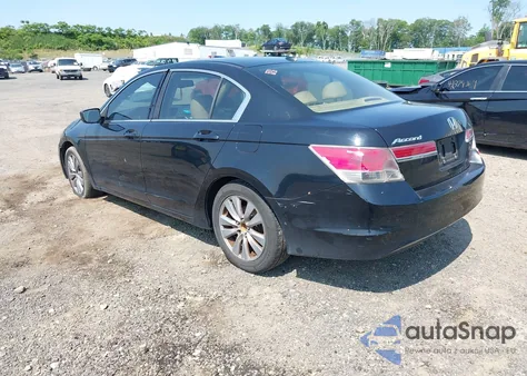 2011 Honda Accord 2.4 Ex-L z USA, uszkodzony, nr VIN 1HGCP2F80BA066449